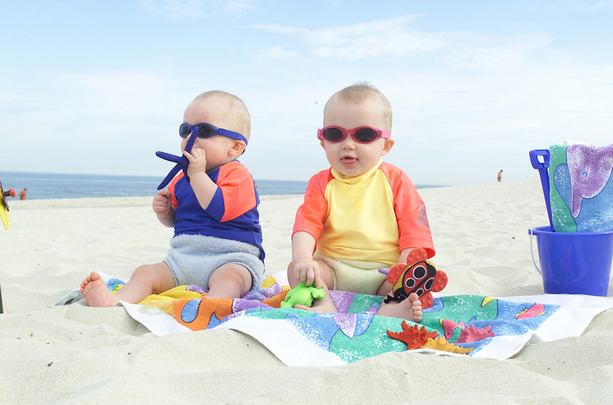 BabyBanz sunglasses for babies age 6months to 2 years old protecting babies eyes against UV damage and glare available at opticians Buchanan Optometrists, Kent